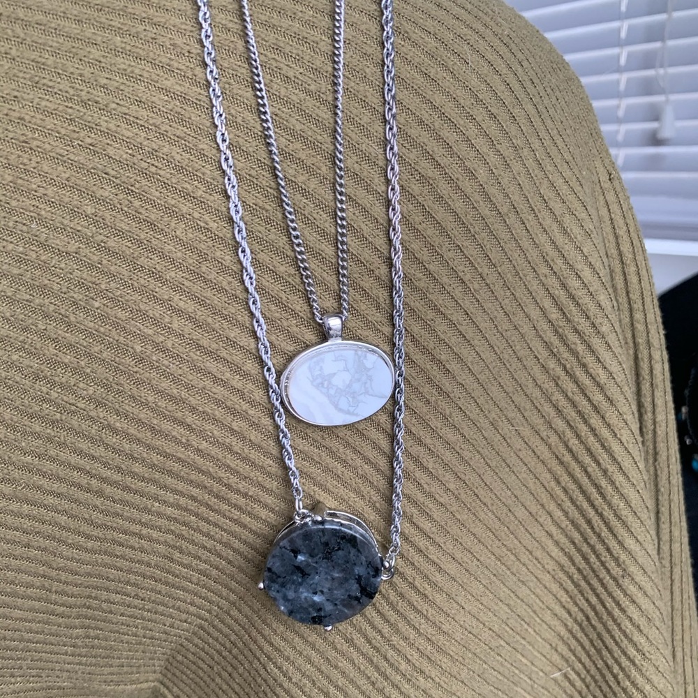 Stacked silver necklace - Picture 2 of 5
